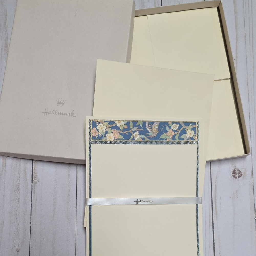 Hallmark Blue and Cream Floral Writing Set